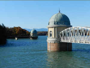 村山下第一取水塔／日本で一番美しい取水塔だと言われています。村山下ダム・村山下貯水池～多摩川のダム【多摩川散歩】